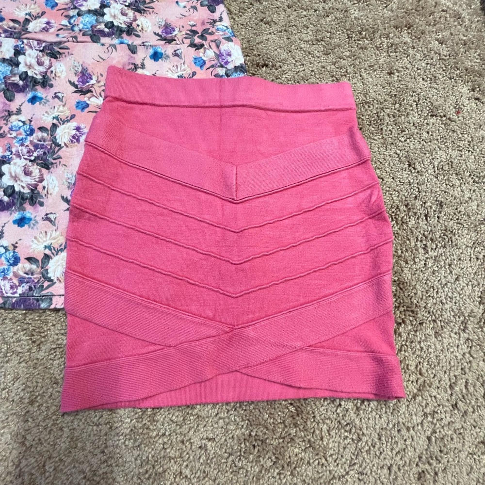 3 mini skirts bundle - Picture 2 of 4